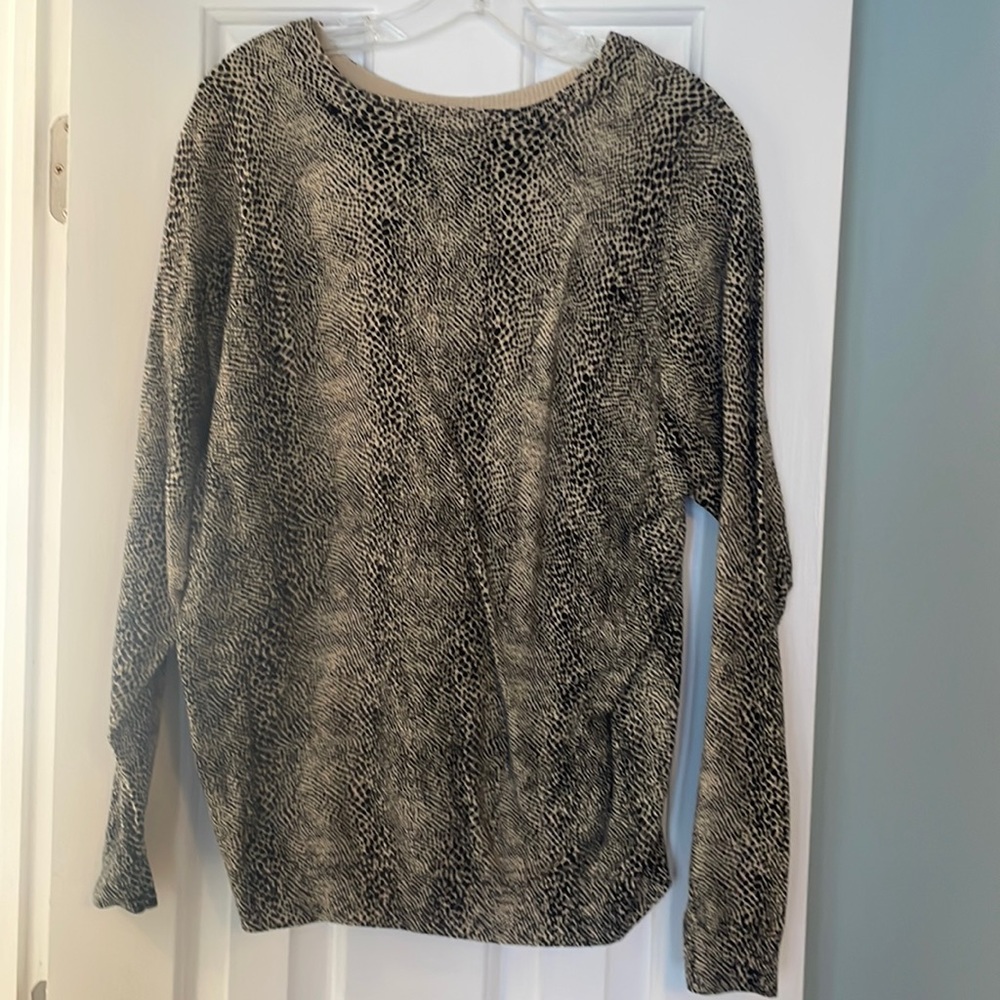 Volcom Cheetah Print Sweatshirt size L